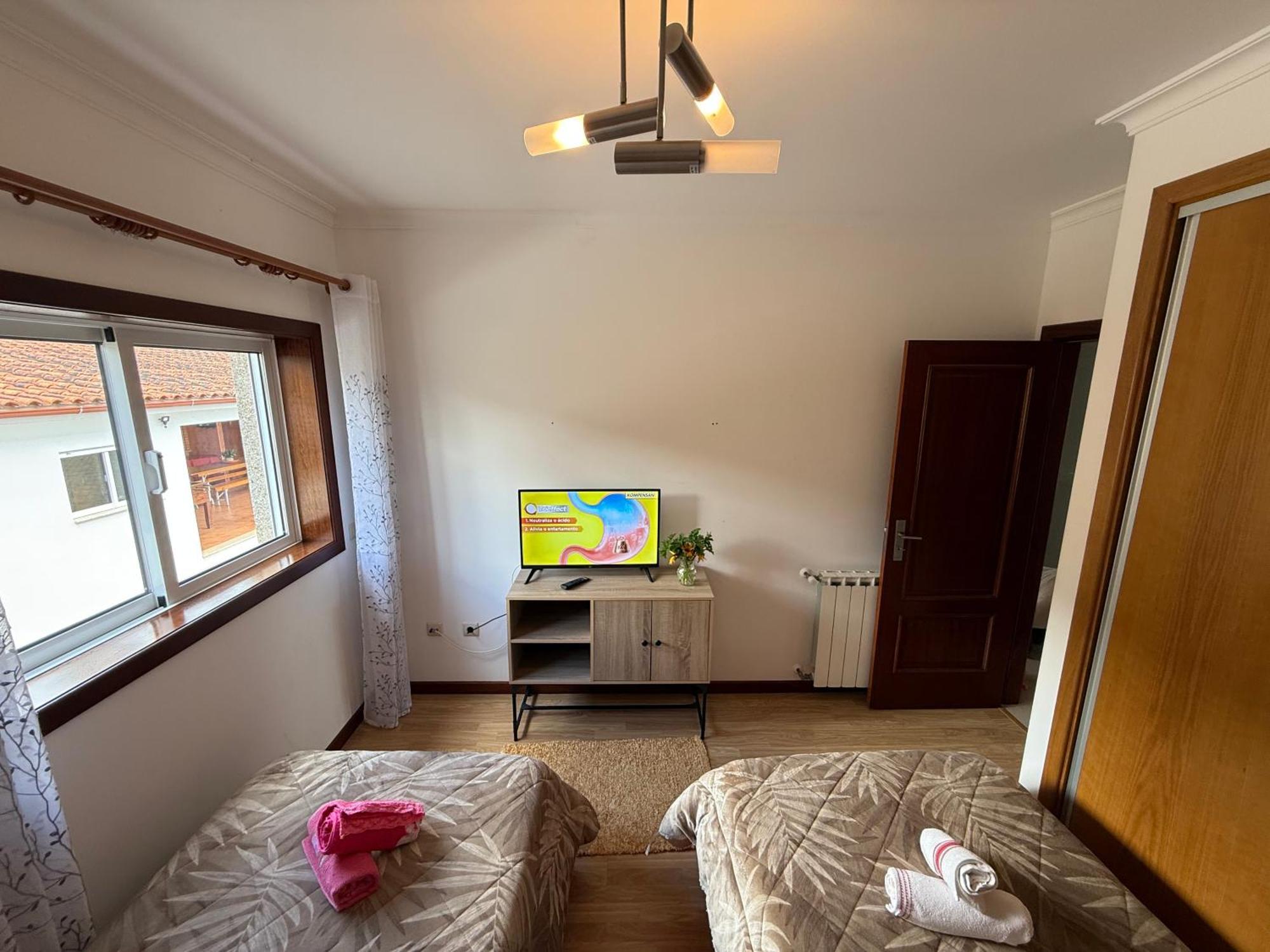 Ferienwohnung Cerdeirinhas De Basto "Piso Q 4" Canedo de Basto Exterior foto